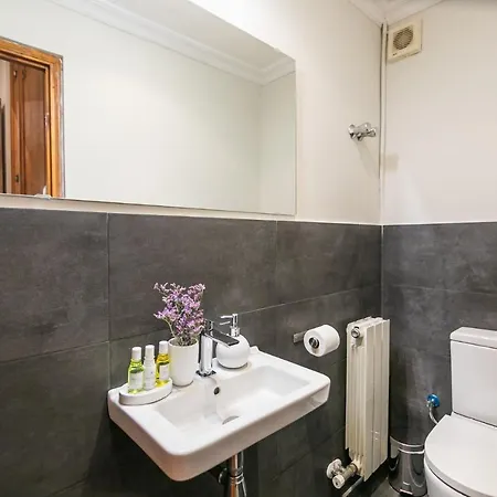 Avinyo 2 Gotic - Spacious Loft In Gothic Quarter! Apartment