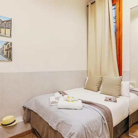 Apartment Avinyo 2 Gotic - Spacious Loft In Gothic Quarter!