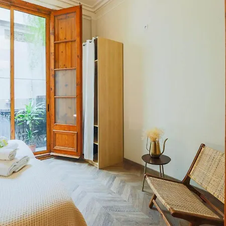 Avinyo 2 Gotic - Spacious Loft In Gothic Quarter!