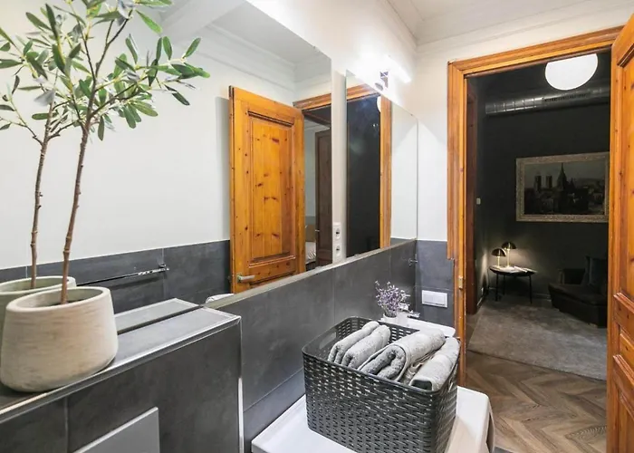 Apartamento Avinyo 2 Gotic - Spacious Loft In Gothic Quarter! *