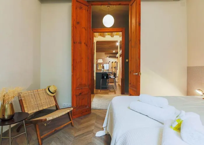 Apartamento Avinyo 2 Gotic - Spacious Loft In Gothic Quarter!